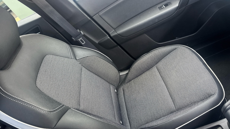 Renault Captur 1.0 TCE 90 SE Edition 5dr Petrol Hatchback